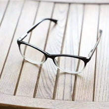 Load image into Gallery viewer, Auto Zoom Presbyopic HD Glasses Auto Focus Reading Glasses
